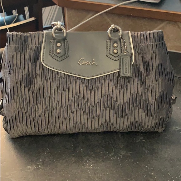 Coach purse - Picture 1 of 2